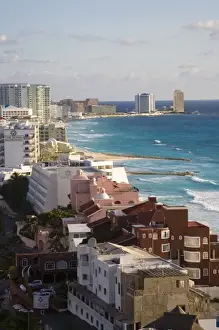 Images Dated 8th November 2008: Mexico, Quintana Roo, Cancun, hotel zone on Isla Cancun, bordering the Caribbean Sea