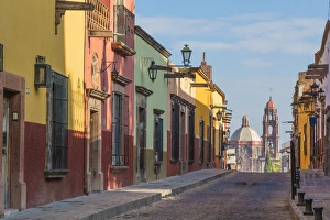 Guanajuato Prints: Mexico, San Miguel de Allende. Street scene