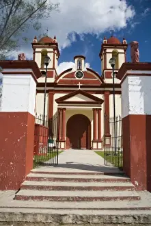 Images Dated 23rd February 2007: Mexico, Yucatan. Church on the main roadway leading from Merida to Celestun