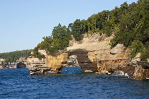 Images Dated 29th September 2016: MI, Upper Peninsula, Pictured Rocks National Lakeshore, Lovers Leap