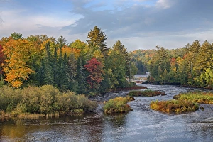 Michigan, Tahquamenon Falls State Park, Lower Falls