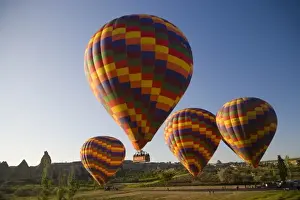 Images Dated 13th May 2007: Middle East central part of Turkey in Cappadocia and hot air ballooning in the early
