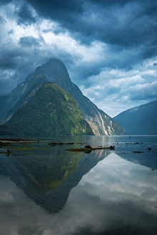Images Dated 16th January 2024: Milford Sound, Fiordland National Park, South Island, New Zealand