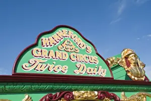 Images Dated 11th July 2009: Milwaukee, Wisconsin. Historic circus wagons at the annual Great CIrcus Parade
