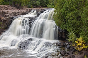 Images Dated 22nd September 2016: Minnesota, Gooseberry Falls State Park, Upper Falls