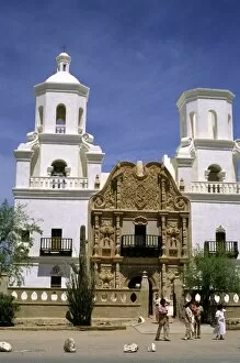 Images Dated 10th May 2007: Mission San Xavier del Bac in Tucson, Arizona