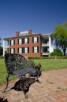Images Dated 18th April 2012: Mississippi, Natchez. Spring Pilgrimage, historic home Rosalie c. 1820