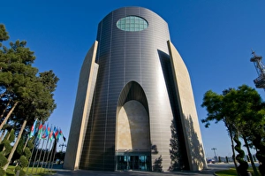 Images Dated 27th May 2010: Modern building, Baku, Azerbaijan