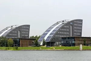 Images Dated 5th August 2007: Modern office buildings with solar panals at Rotterdam, Netherlands