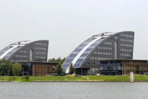 Images Dated 5th August 2007: Modern office buildings with solar panals at Rotterdam, Netherlands