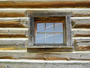 Images Dated 22nd November 2022: Montana, Glacier National Park. Lubec Barn (1926), window close-up
