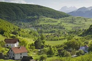 Images Dated 12th May 2007: MONTENEGRO, Eastern Montenegro Mountains, Dapasici. Village with springtime mountain