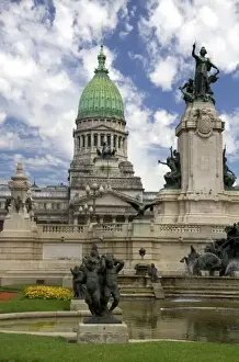 Images Dated 18th January 2011: Monument to the Two Congresses in front of the Argentine National Congress building in Buenos Aires