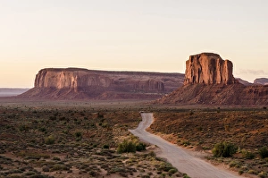 Utah Prints: Monument Valley Navajo Tribal Park, Monument Valley, Utah, USA