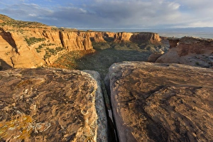 Images Dated 16th April 2012: Monuments at sunrise in the Colorado National Monument in Fruita, Colorado, USA
