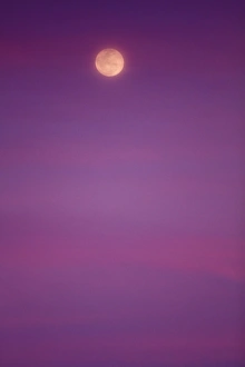 Chaweng Prints: A full moon sunset on Ko Samui, Thailand