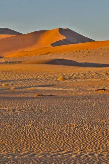 Images Dated 2nd July 2017: Morning light on the sand dunes of Sossusvlei, Namibia
