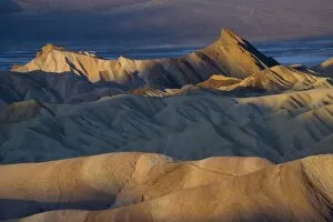 Images Dated 15th November 2005: Mornings first light on Zabriskie Point and Death Valley Below. Death Valley N. P