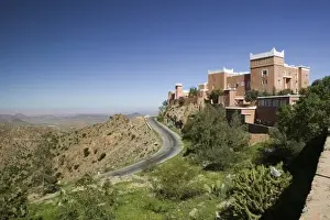 Images Dated 23rd March 2006: MOROCCO, Anti Atlas, COL DU KERDOUS PASS: Hotel Kerdous