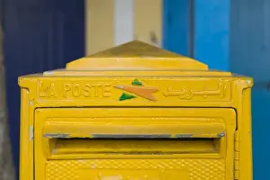 Images Dated 26th March 2006: MOROCCO, Atlantic Coast, ESSAOUIRA: Moroccan Postbox