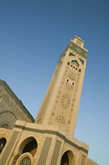Images Dated 2nd March 2006: MOROCCO, Casablanca: Hassan II Mosque (b.1993), Exterior / Sunset Holds 25, 000 Worshipers