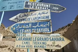 Images Dated 16th March 2006: MOROCCO, Draa Valley, ZAGORA: Road Signs