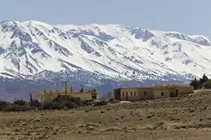 Atlas Mountains Prints: MOROCCO, Middle Atlas, ZEIDA: Town View with Middle Atlas Mountains