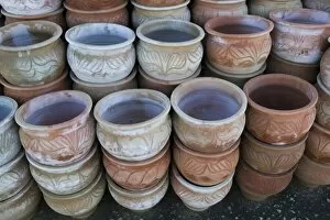 Images Dated 5th March 2006: MOROCCO, Sale (town across from Rabat): Complexe des Poitiers / Pottery Cooperative