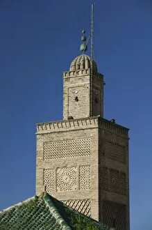 Images Dated 5th March 2006: MOROCCO, Sale (town across from Rabat): Minaret of the Grande Mosque