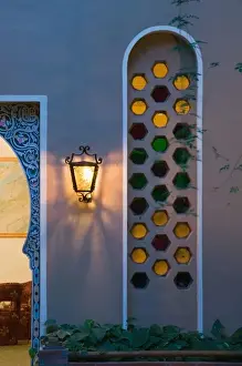 Images Dated 21st March 2006: MOROCCO, Souss Valley, TAROUDANT: Hotel Palais Salam Palace, Lit Doorway