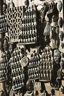 Images Dated 15th March 2006: MOROCCO, South of the High Atlas, AIT BENHADDOU: Moroccan Souvenirs