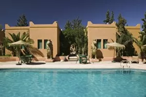 Images Dated 15th March 2006: MOROCCO, South of the High Atlas, OUARZAZATE: Moroccan Hollywood: Atlas Studios Pool