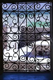 MOROCCO, South of the High Atlas, OUARZAZATE: Taourirt Kasbah viewed through lattice