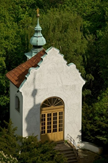 Images Dated 4th May 2004: mosuleum, Czech Republic, prague