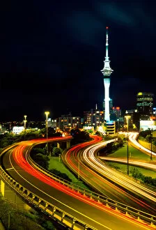 Images Dated 26th September 2005: Motorways and Skytower, Auckland