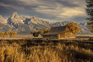 Moulton barn at sunrise and Teton Range, Grand Teton National Park, Wyoming
