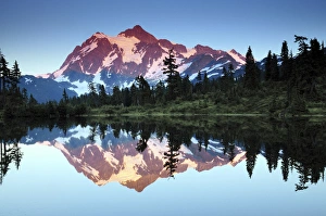 Snowy Prints: Mount Shuksan refected in Picture lake