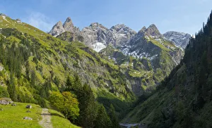 Images Dated 7th June 2021: Mount Trettachspitze and mount Madelegabel in the Allgau Alps. Germany, Bavaria