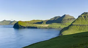 Images Dated 9th July 2016: The mountains and cliffs of the west coast