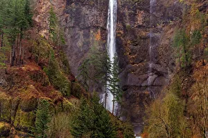 Multnomah Falls in the Columbia River Natural Scenic Area in Oregon, USA