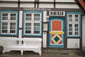 Images Dated 27th April 2005: museum