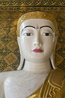 Images Dated 7th April 2015: Myanmar (aka Burma), Yangon (aka Rangoon)