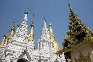 Images Dated 7th April 2015: Myanmar (aka Burma), Yangon (aka Rangoon)