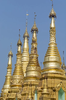 Images Dated 7th April 2015: Myanmar (aka Burma), Yangon (aka Rangoon)