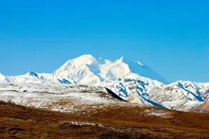 Images Dated 6th September 2004: N. A. USA, Alaska. Mt. McKinley in Denali National Park