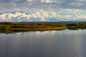 Images Dated 2nd February 2006: N. A. USA, Alaska. Mt. McKinley Range and pond in Denali National Park