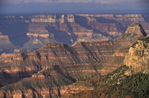 Images Dated 14th April 2004: N. A. USA, Arizona. Grand Canyon National Park. View from Bright Angel Point