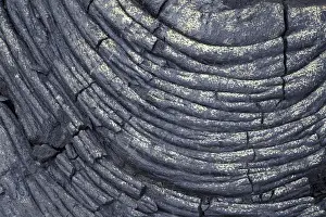 Images Dated 4th November 2003: N. A. USA, Hawaii, Big Island Hawaii Volcanoes Nat l Park Swirls of Pahoehoe