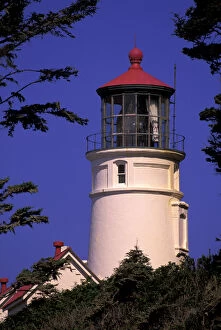Images Dated 16th March 2004: N. A. USA, Oregon, Florence Heceta Head Lighthouse