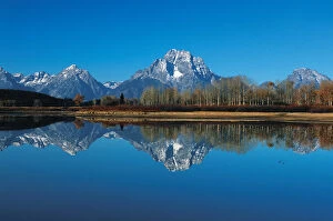 Images Dated 12th December 2005: N. A. USA, Wyoming, Grand Teton Nat l Park Oxbow Bend, Mt Moren